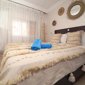 Bed & Breakfast Waves Hunter Surf House, Agadir
